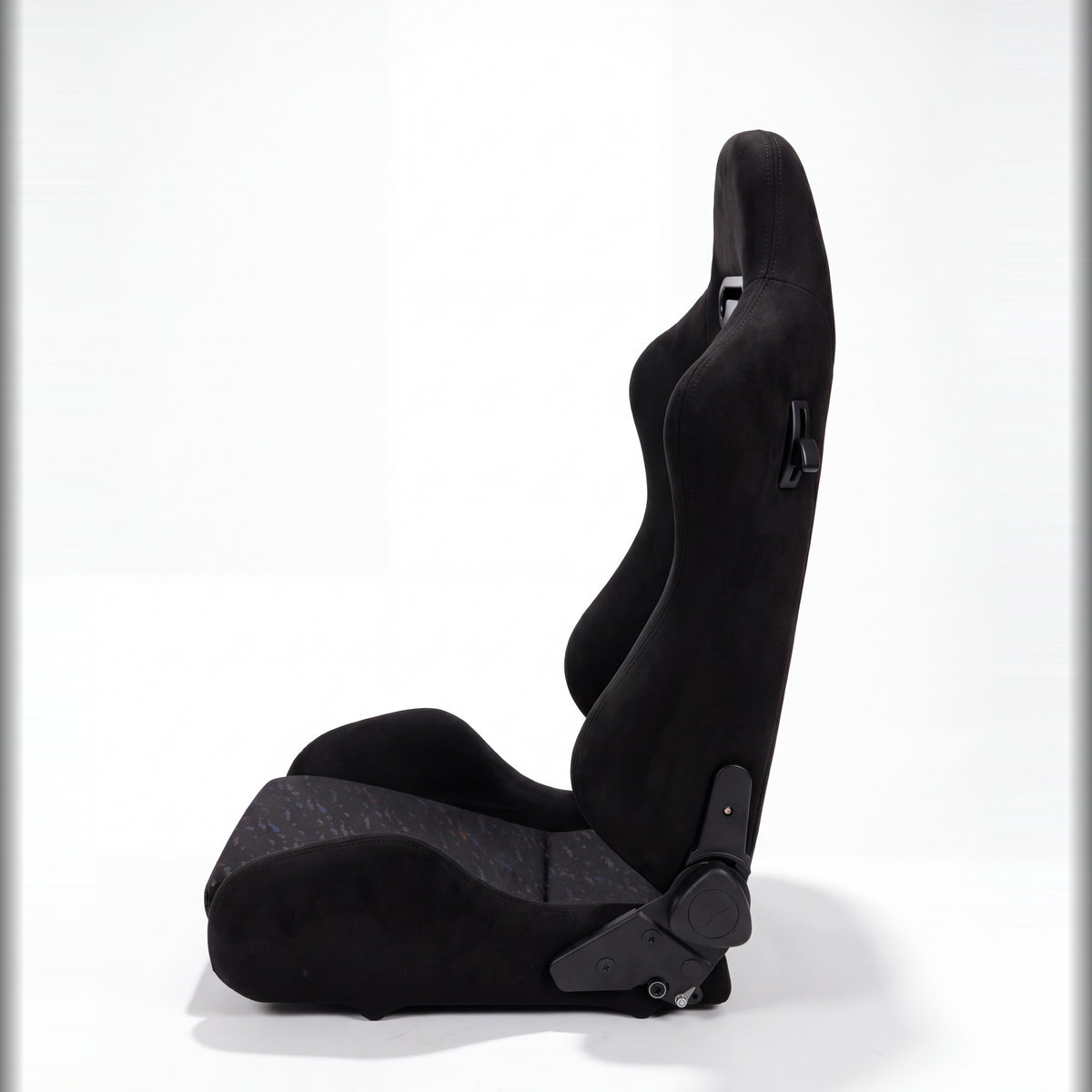 SR3 style bucket seat confetti side