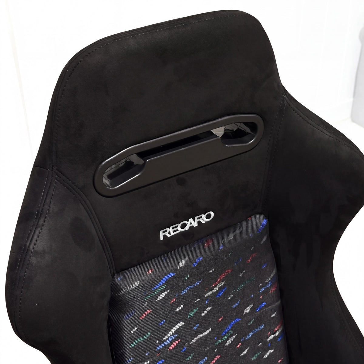 SR3 style bucket seat confetti detail